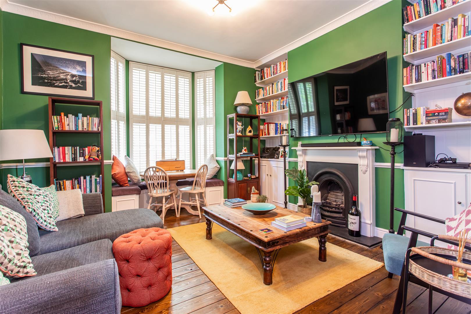 3 bed property in Burdett Road, Limehouse